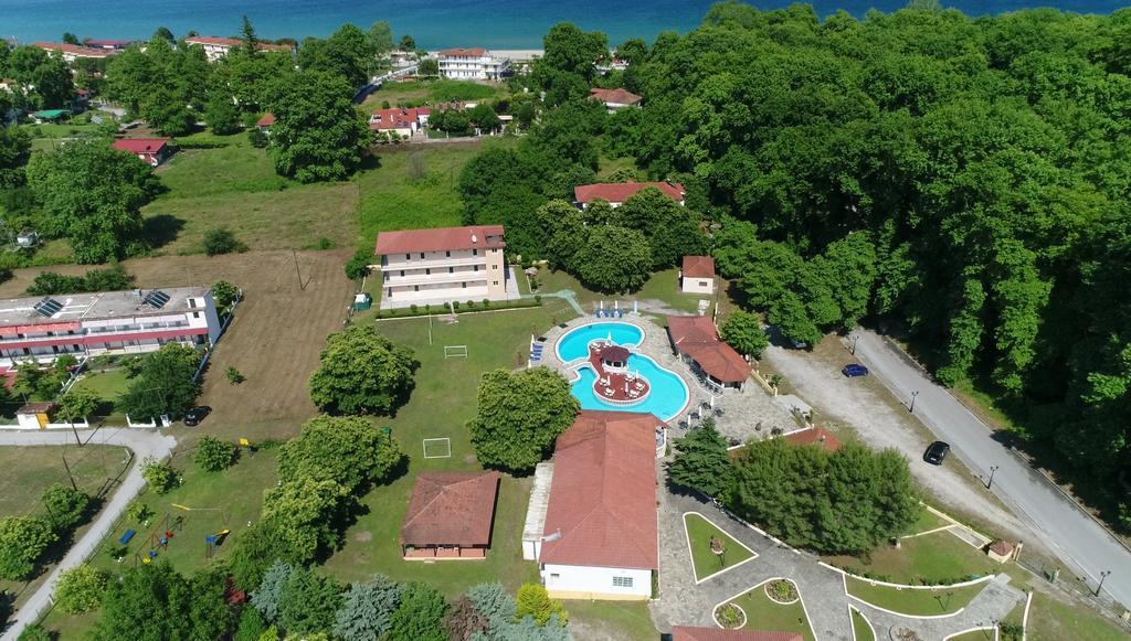 Sintrivanis Resort Beach Paralía Skotínis Exterior foto